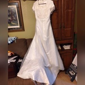 Wedding dress size 4